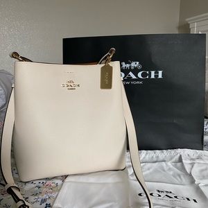 Coach town bucket bag